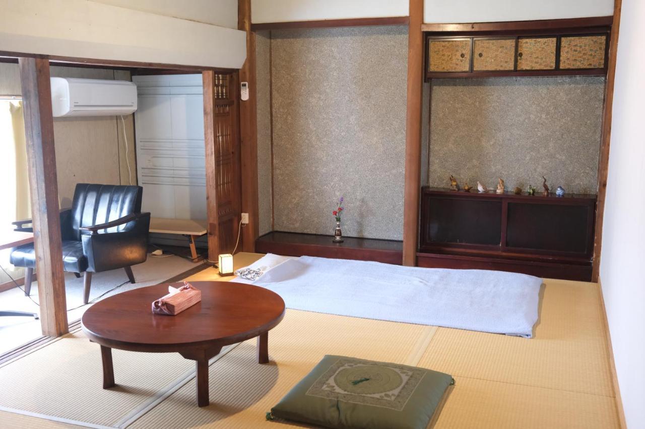 Fukutsu Guesthouse Kojiya 暮らしをつくる宿 旧糀屋 מראה חיצוני תמונה